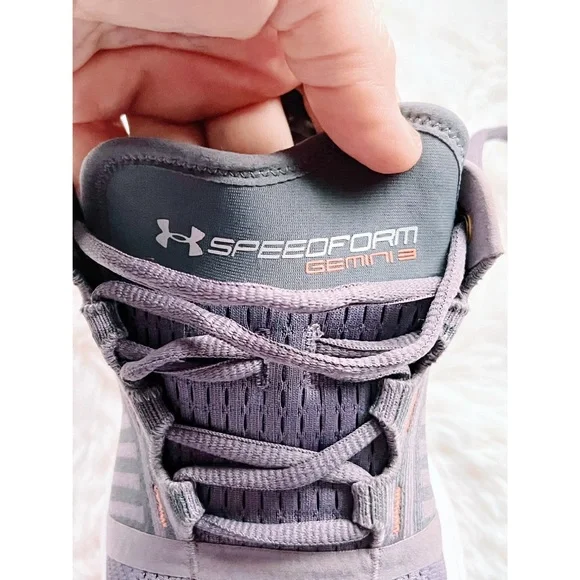 Moving Sale! NWOT Under Armour Speed Form Gemini 3 Purple Size 7.5 Women Running - Picture 2 of 10